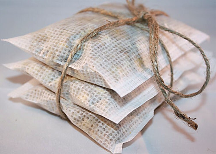 Organic Sachets Chamomile Vanilla Set of 3 by greenbubbleshome