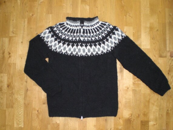 Items similar to Icelandic mens wool sweater/cardigan with zipper,made ...