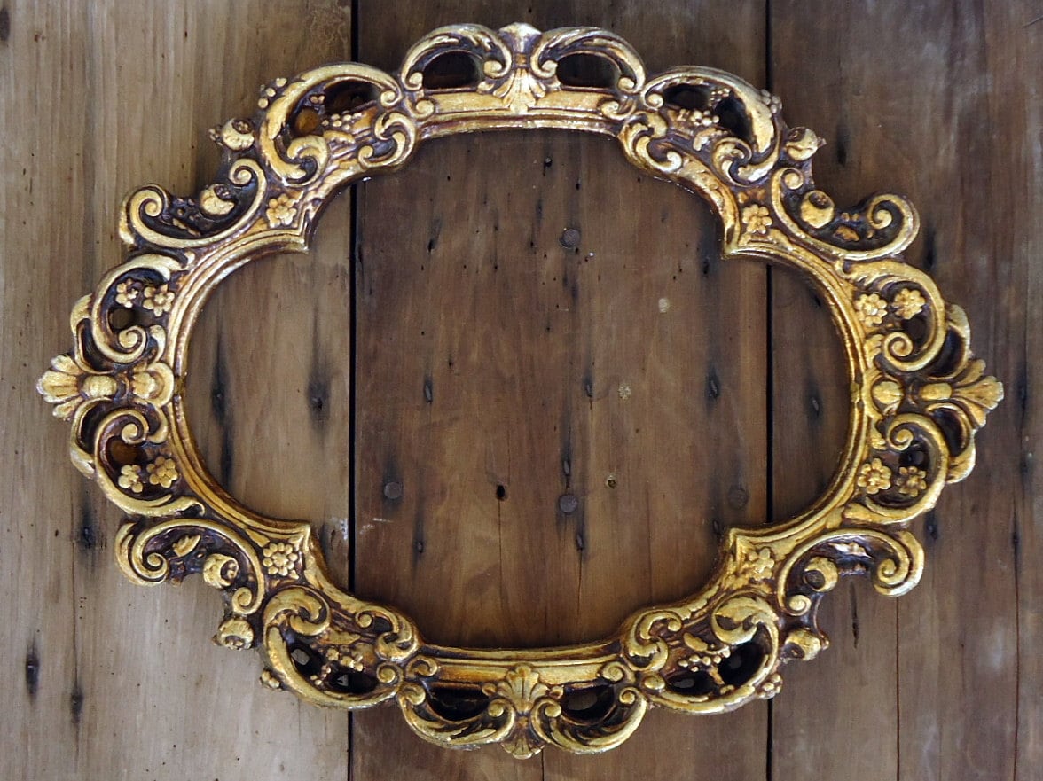 Vintage Ornate Frame Gilded Gold Oval Empty Large Golden