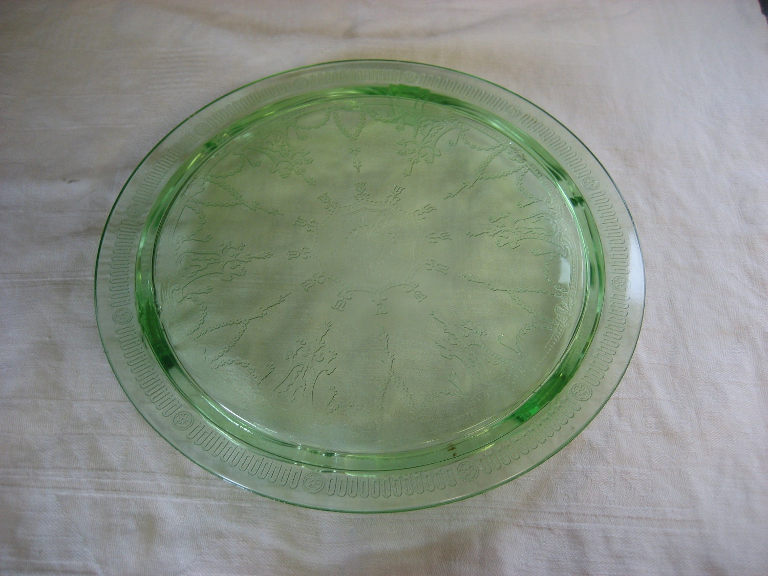 Green Depression Glass Footed Cake Plate Vintage 1930s 9982