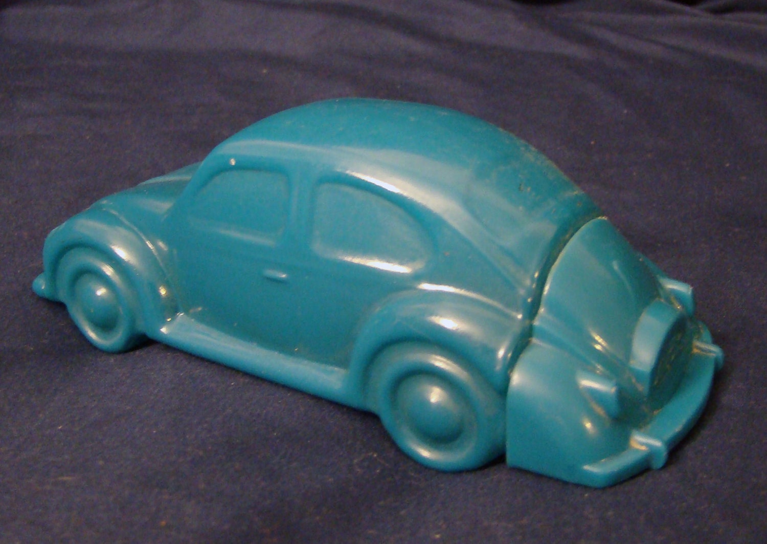 Avon Car Bottle / Volkswagen Beetle / Blue Glass Bottle