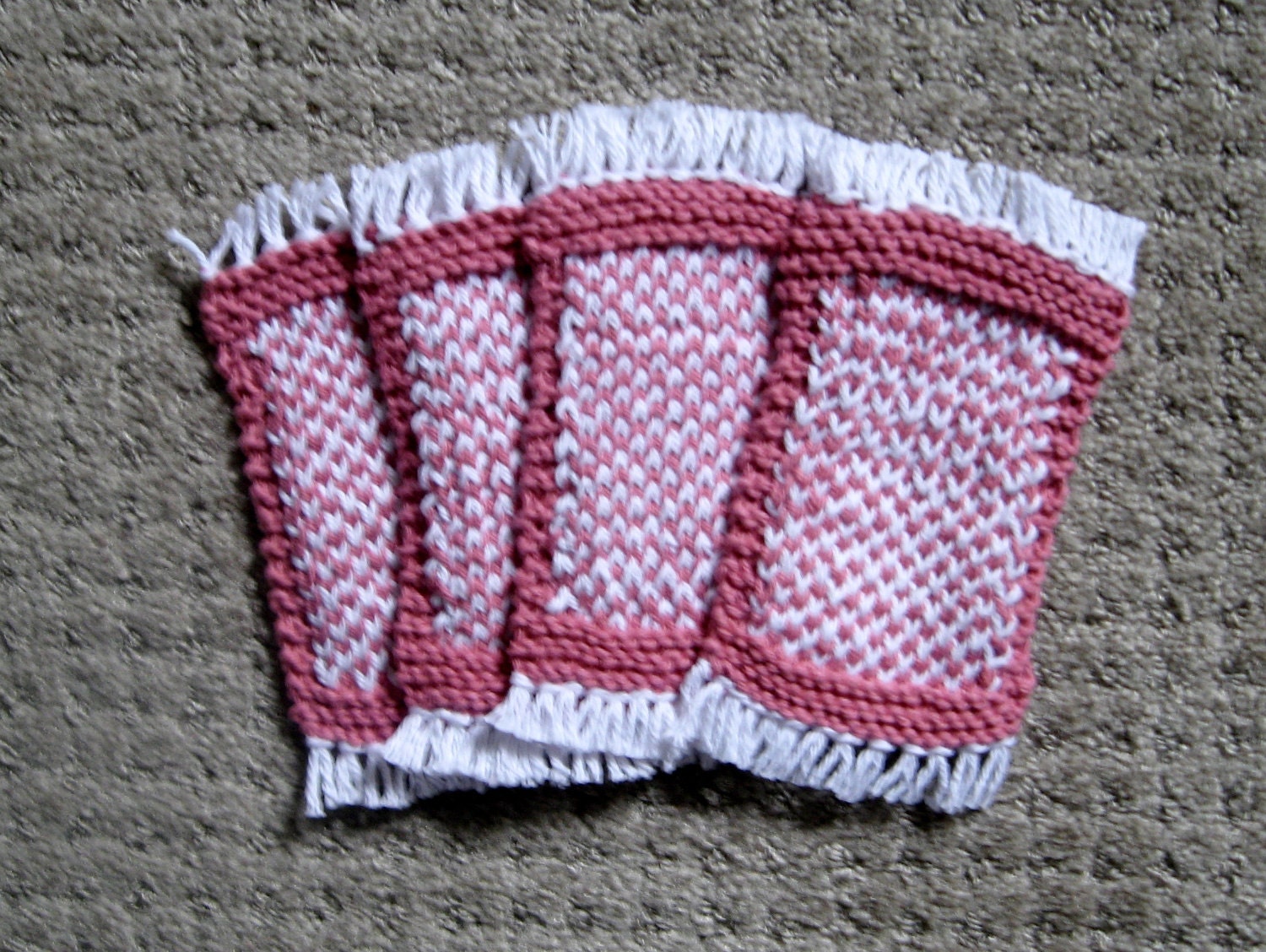 Coasters Mug Rug knit set pink and white by babystepsnmore