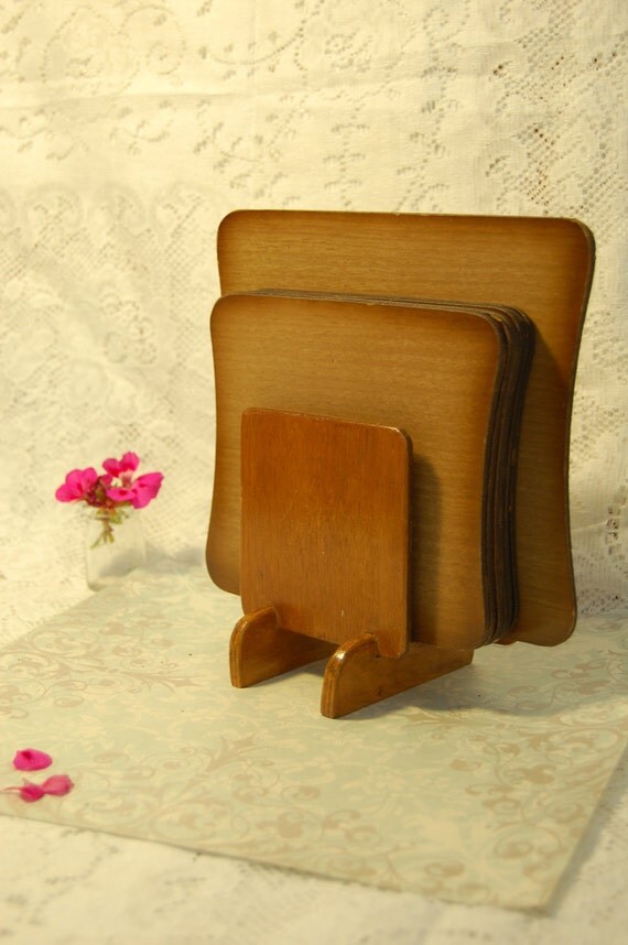 Vintage Wood Hot Plate Set