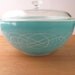 Horzion Blue Turquoise Pyrex Scroll Pattern Bowl 2 1/2 Quart with Lid