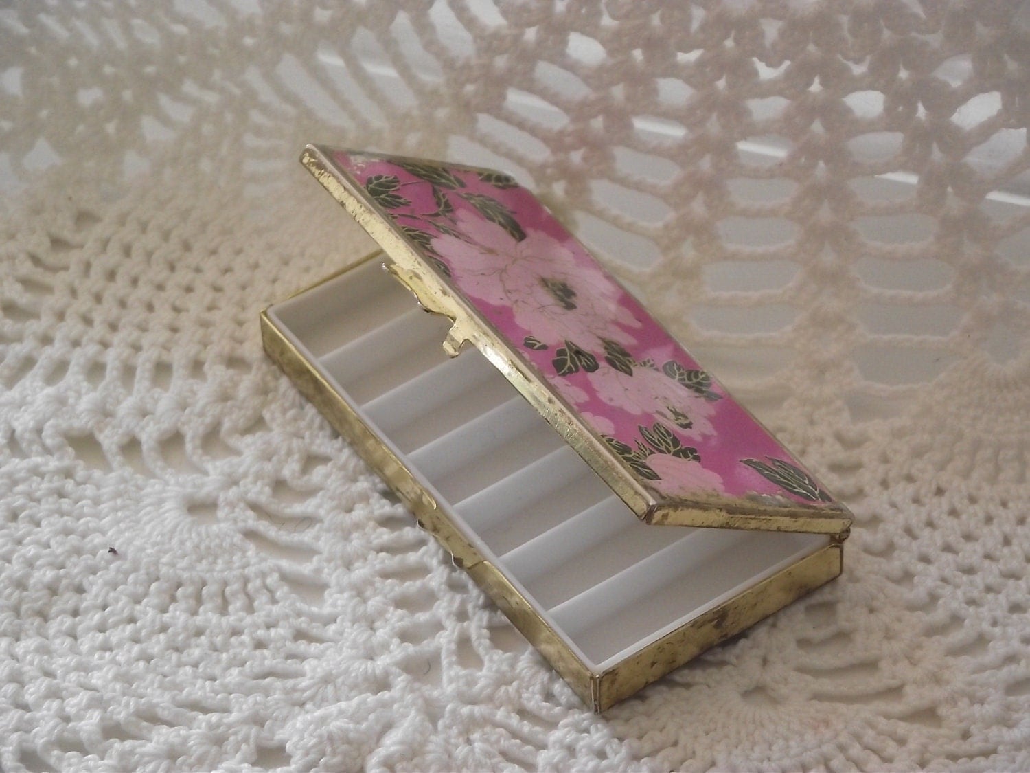 Vintage Pill Box Case Purse size metal Floral Days of the week