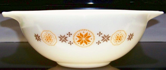 444 Pyrex 4 Quart Cinderella Mixing Bowl Town By Razandgusrelics