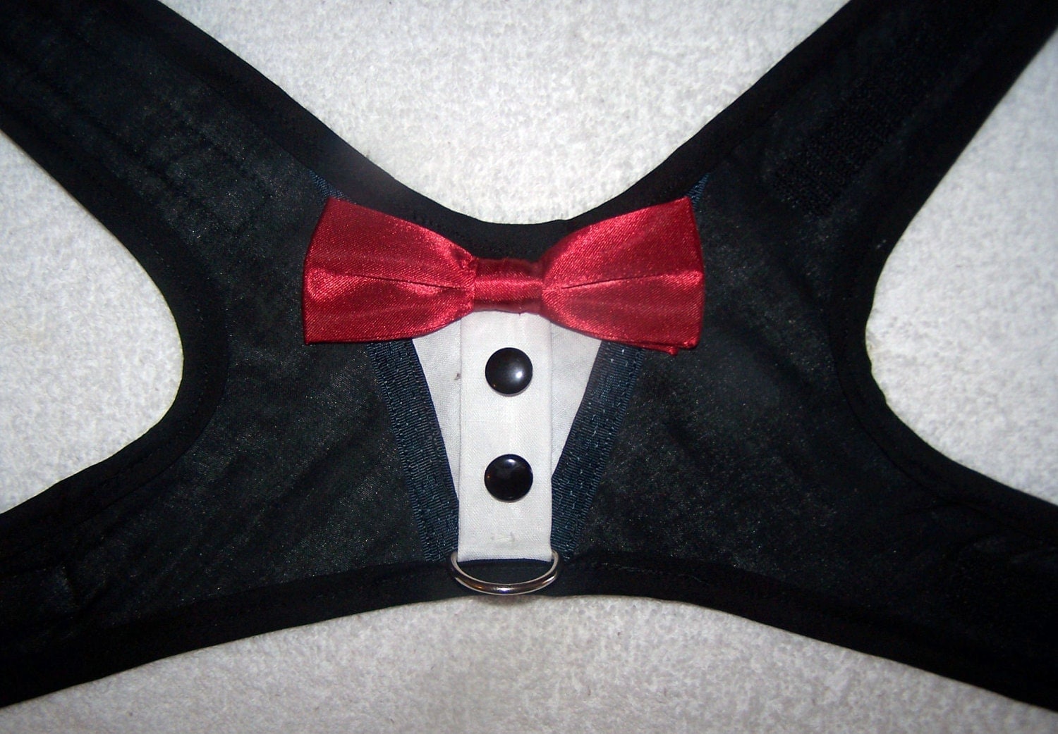 TUXEDO Harness Velcro Black with Red Bow Tie MEDIUM and