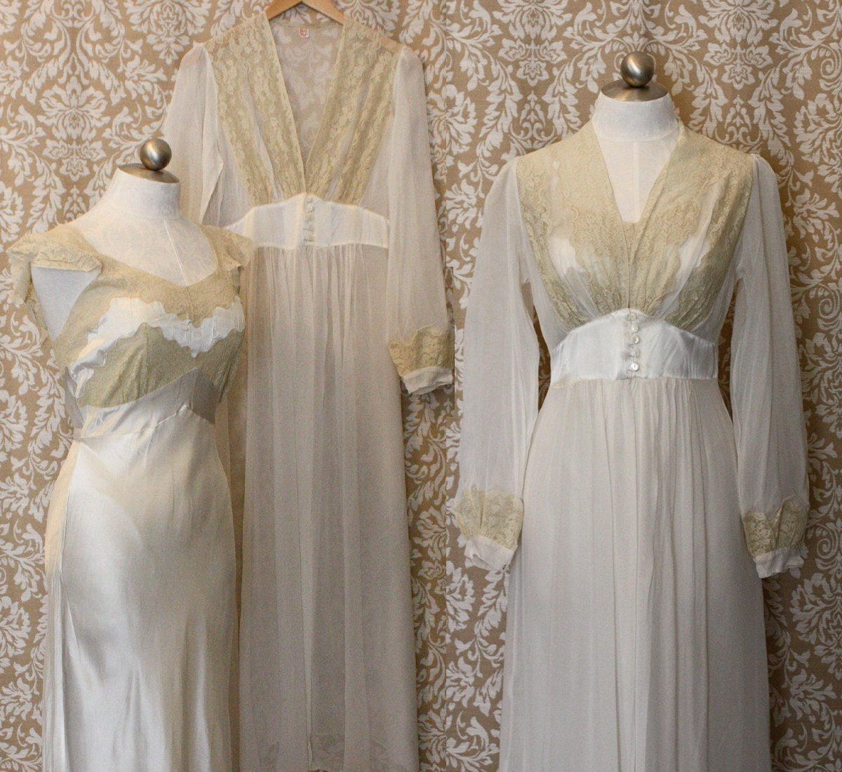 vintage honeymoon 1930s peignoir set / satin by AnatomyVintage