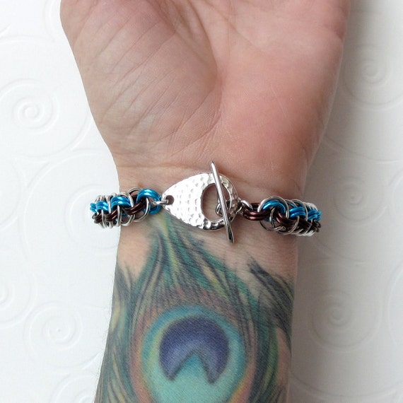 Chain mail Viper Basket bracelet in brown and turquoise
