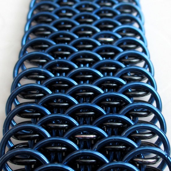 Chunky chainmail bracelet Dragonscale weave denim blue