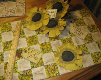 Very Primitive Artist Original Design No 1026 Lg Quilt Candle Mat - " Quilt Candle Prim " Quilted Pieced SunFlowers
