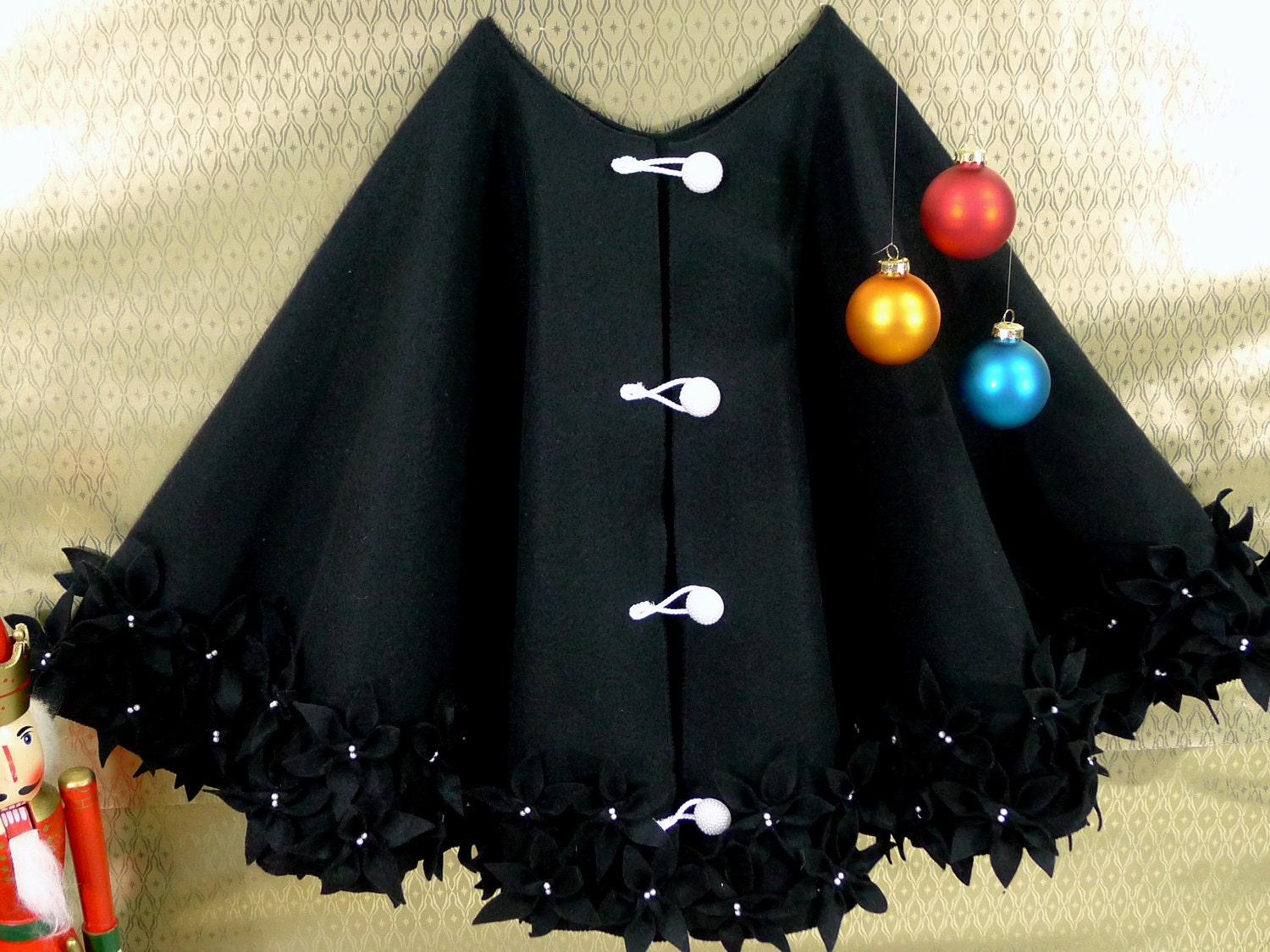 Black Tree Skirt Png