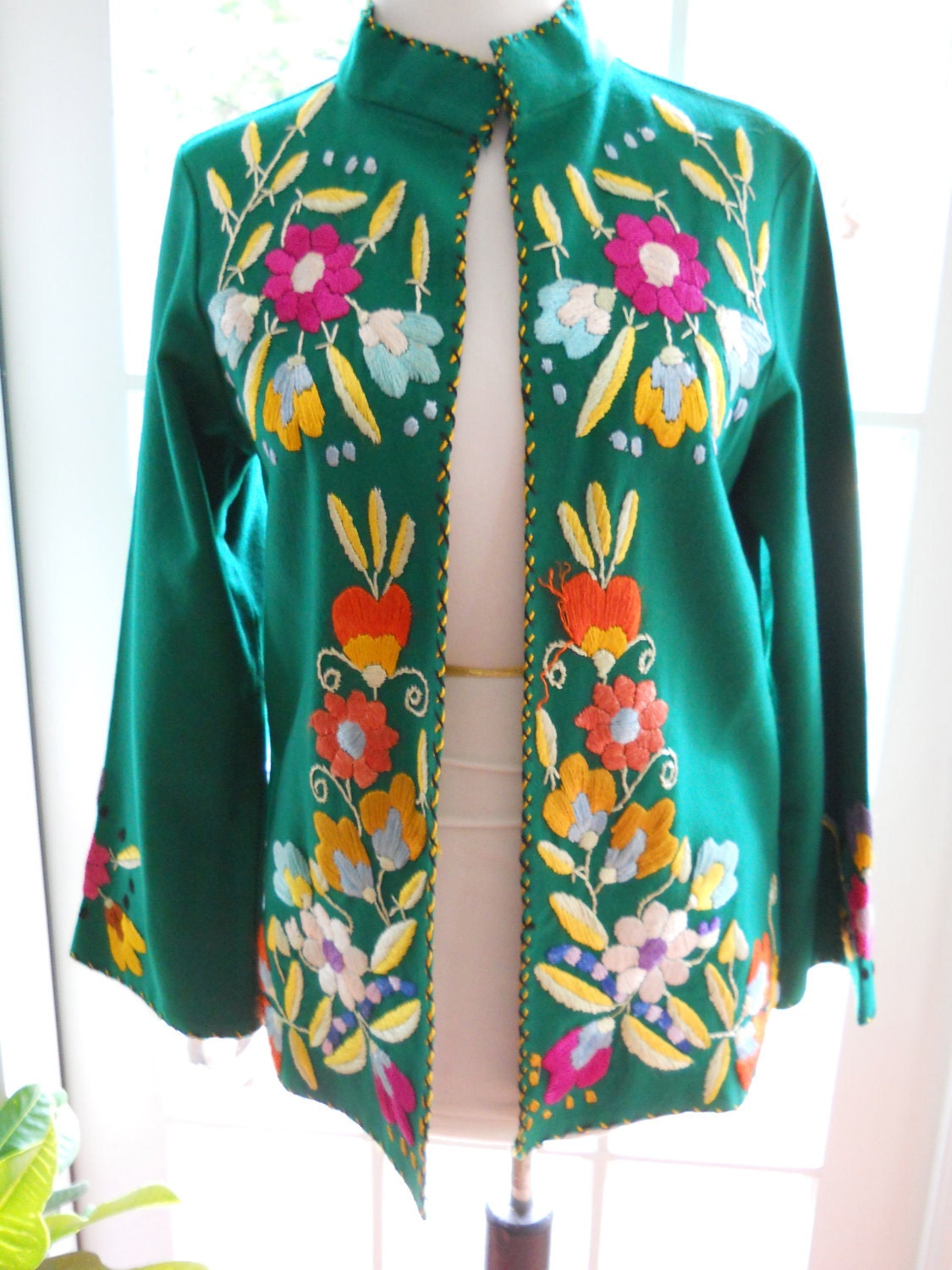 Vintage Mexican wool jacket with floral embroidery: s/m