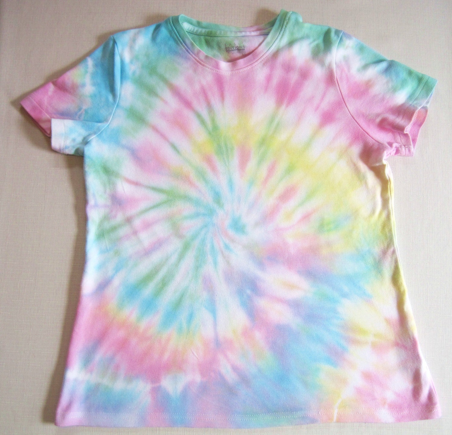 Women's Tie Dye Tshirt Pastel Rainbow Spiral