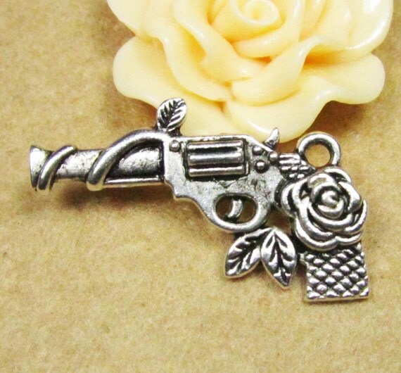 Gun Charms 15pcs Antique Silver Hand Pistol Charm Pendants