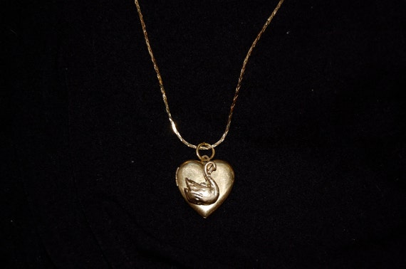 Odettes swan princess heart locket necklace from the swan