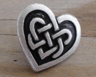 5 Celtic Knot Heart Buttons - Antiqued Silver Metal Buttons with Shank
