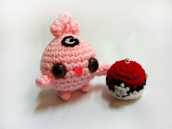 pokeball plush keychain