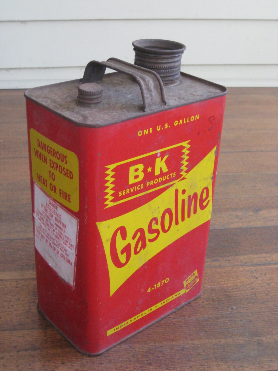 Vintage One Gallon Gasoline Can Gas Can BK Service.