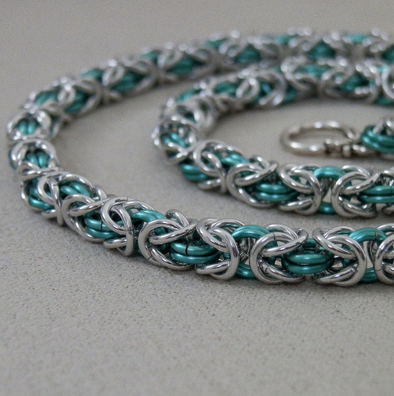 Necklace Chainmaille Classic Byzantine Weave in Teal Mint