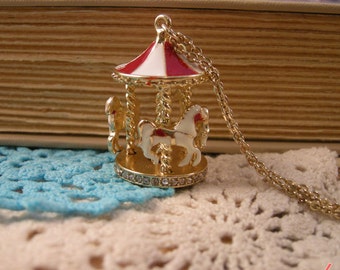 1 Pc Carousel Charm Pendant Circus Carousel Pendant Red and White (BB073)