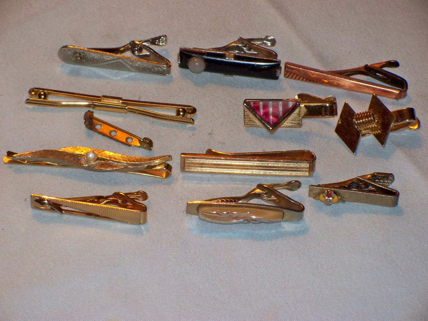 10 vintage tie clips gold and silver tone