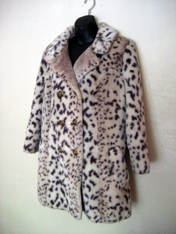 Arctic Timber Wolf Pelts Hides Skins Forclothing Throwrugs Wall Good Costume Contest Is Over Because Now You Can Dress Up This Year As Dr Walter Palmer The Dentist Who Killed Beloved Lion Cecil