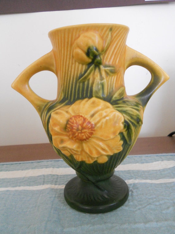 Pottery Vase Antique Roseville Peony Yellow Green 168-6