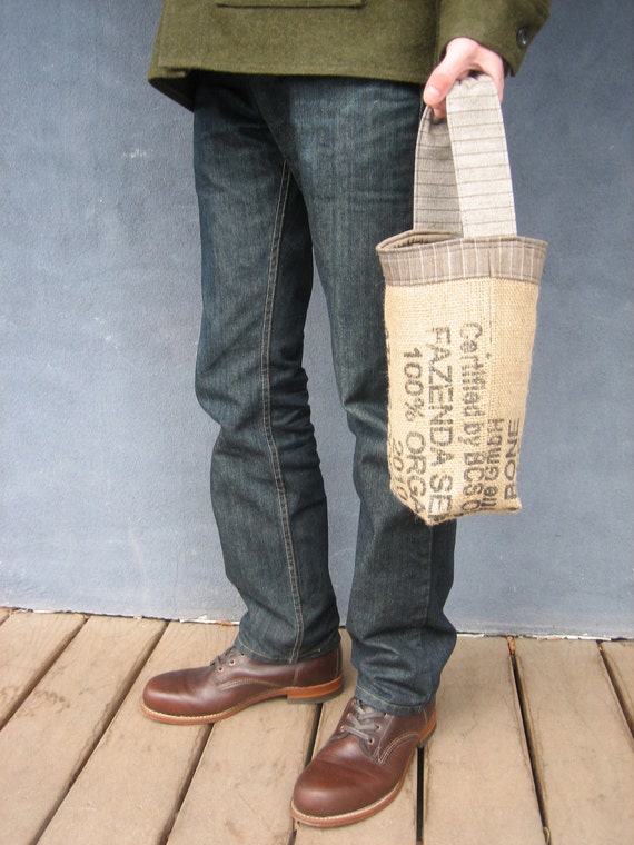 Burlap Beer Growler Tote by emeHANDMADE on Etsy