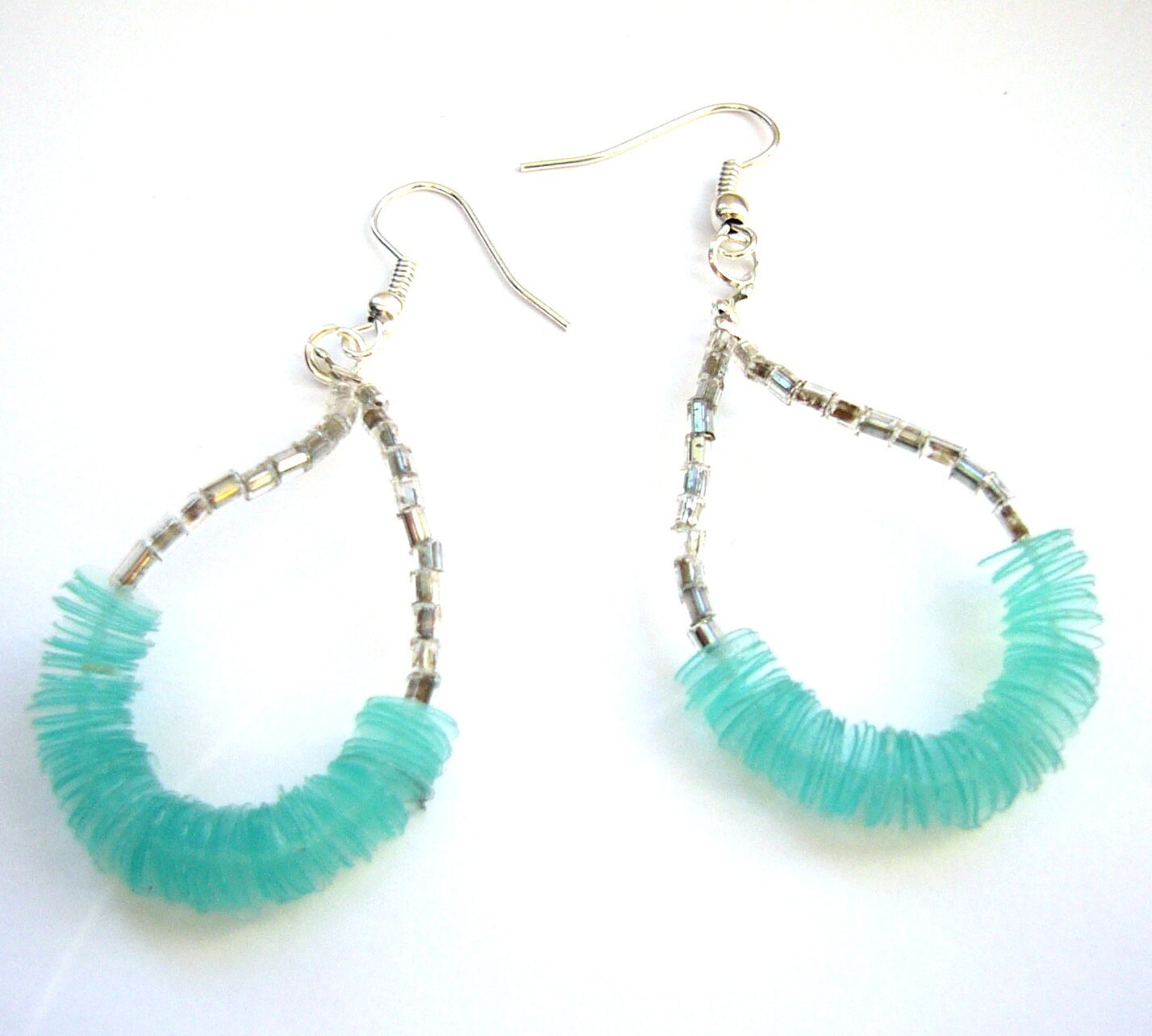 Recycled plastic bottle earrings in mint green by dekoprojects