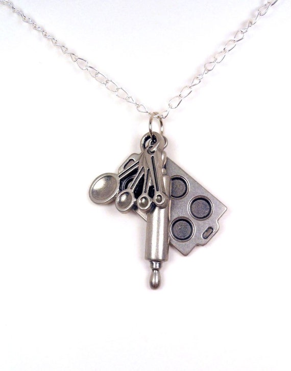 Necklace Kawaii Bakeware by TheSpicyCupcake on Etsy