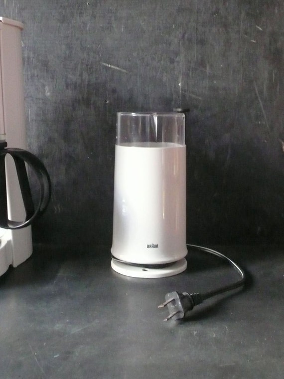 Vintage Braun Coffee maker and matching Coffee grinder.
