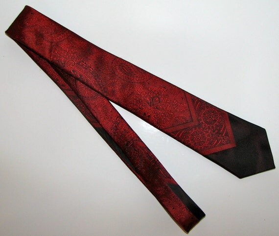 Vintage Skinny Tie Blood Red and Black Vampire Necktie