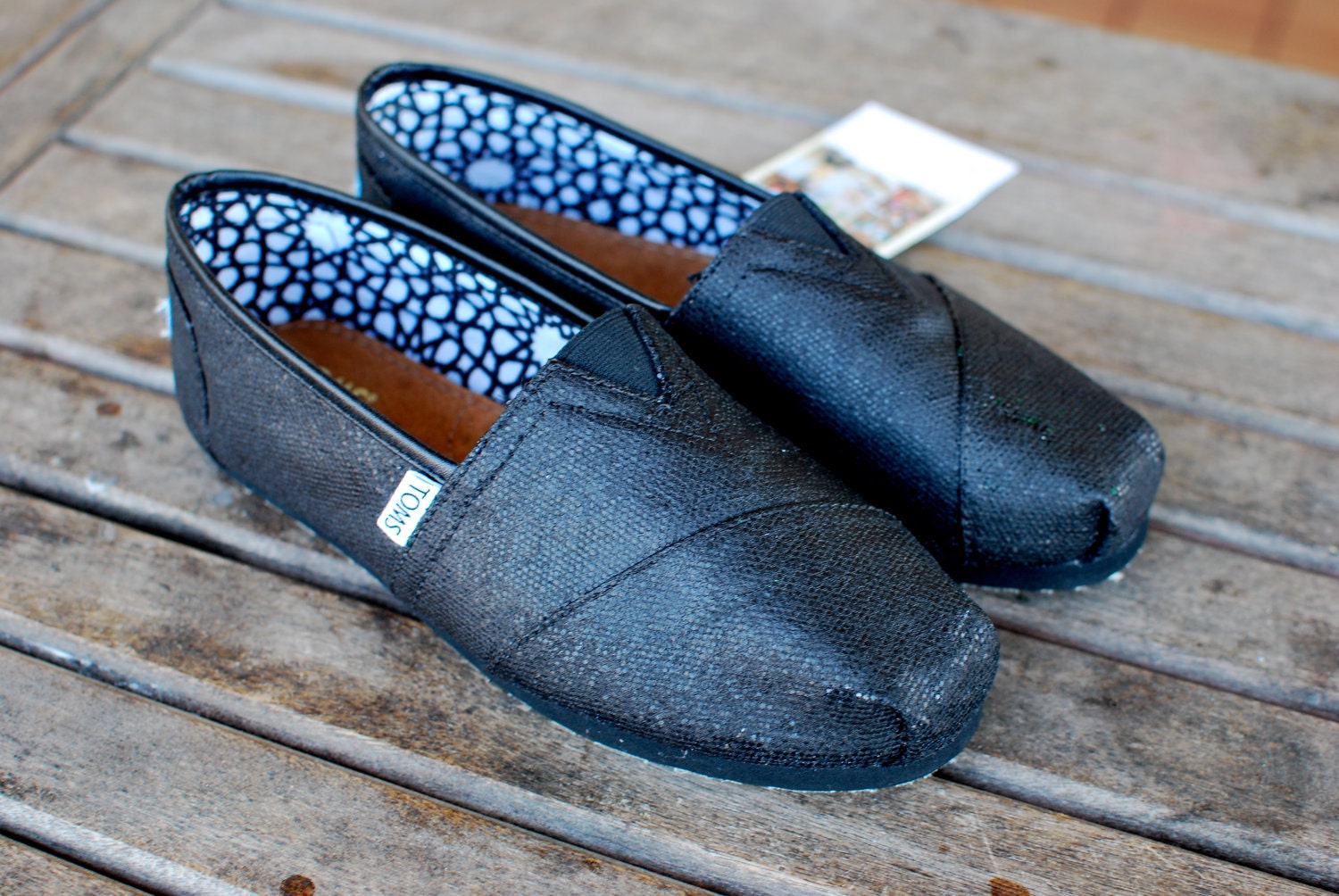 black sparkly toms shoes