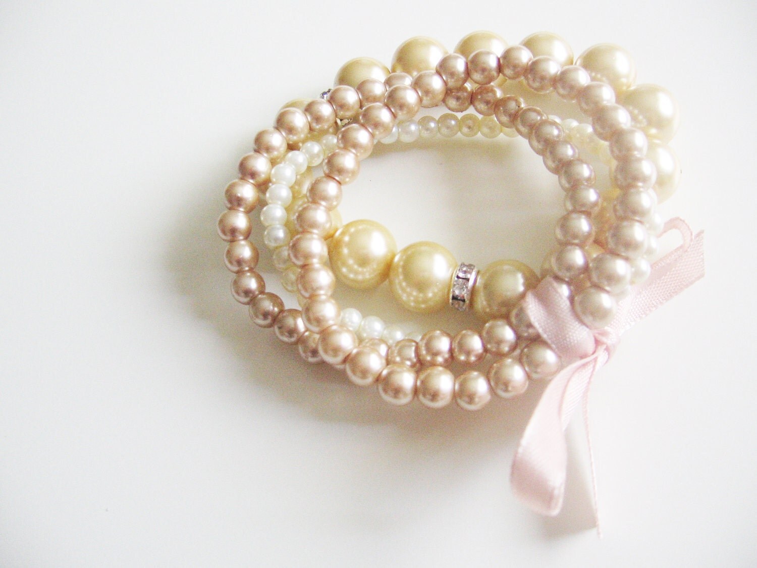 Shabby chic romantic pearl bracelet cream white by selenedream