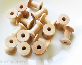 250 Bulk Wooden Spools 1 1/8 x 7/8 inch , Wood Bobbin for Crafting, Twine, Thread, Sewing or Decor