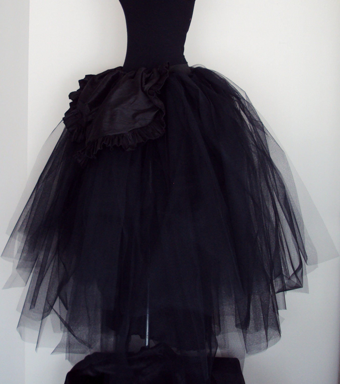 Bridal Wedding Skirt Black Tulle With Silk Skirt Front Size 4 5313