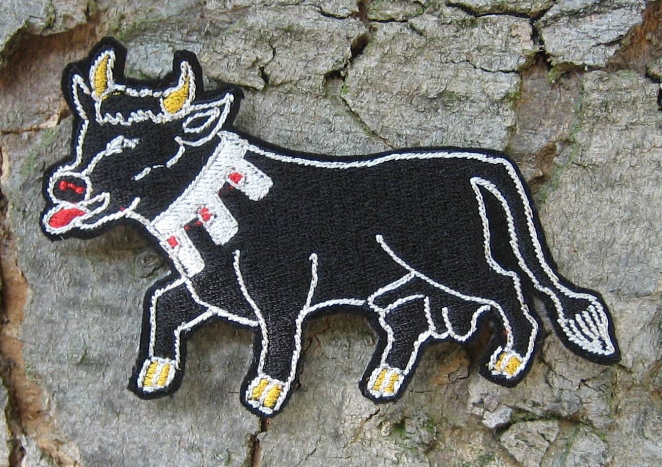 Medieval Heraldic Livery Badge / Motif Black Bull of