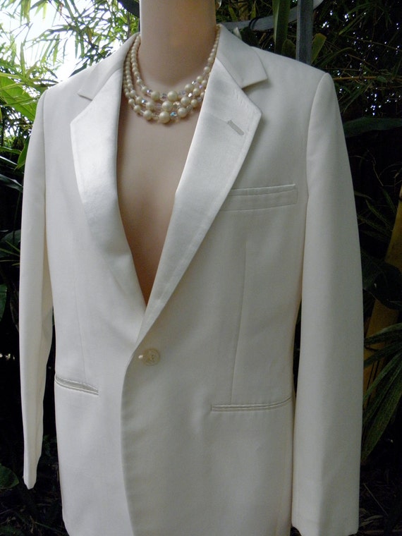 Women's Vintage Winter White Tuxedo 1980's Jacket
