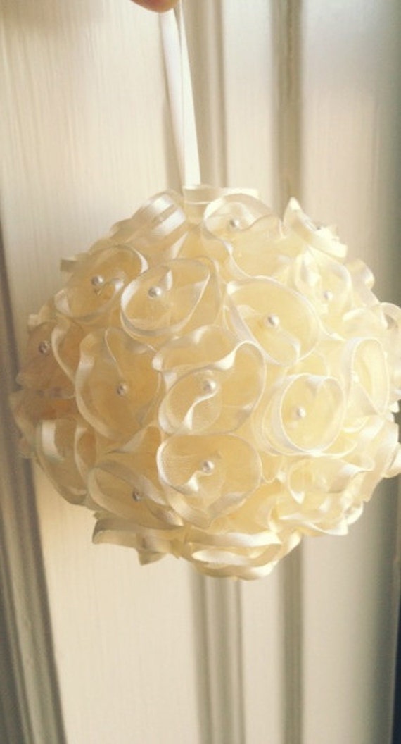 small Ribbon Flower ball