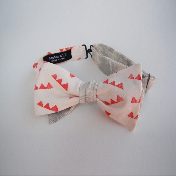 Red Playful Triangle Graphic Doublesided Bow Tie
