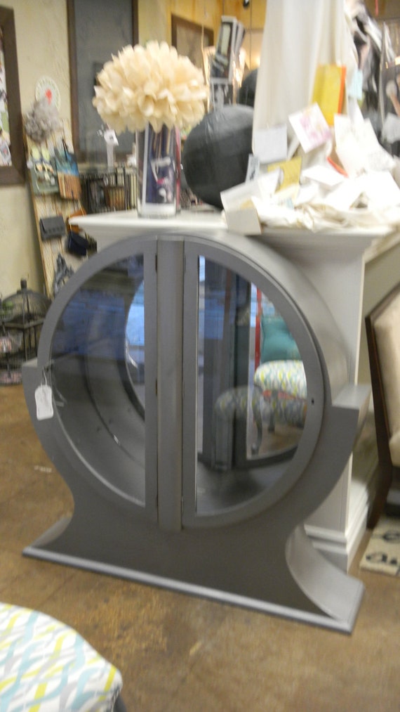 Antique 1920 Art Deco Rare Round Curio with 3 Shelves