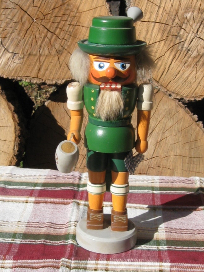 German DDR Hergestellt Nutcracker Green Vintage 1950s