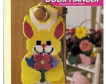 Bunny Door Hanger Plastic Canvas Pattern The Needlecraft Shop 400102
