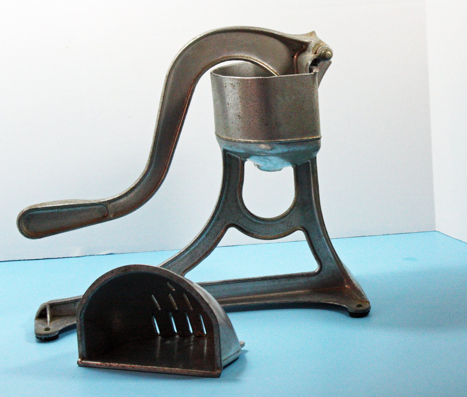 Vintage 1950s Universal Juicer
