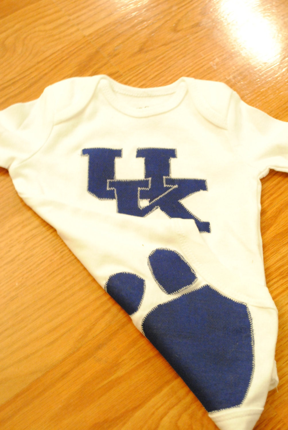 University of Kentucky Paw Print by BittyBundlesofJoy on Etsy