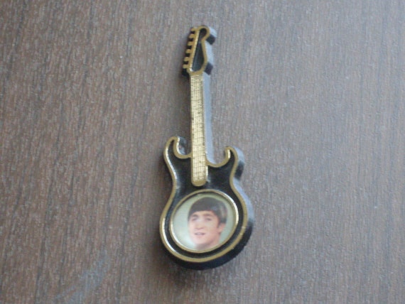 Guitar john Vintage vintage Pin John guitar Lennon lennon 1960's Guitar john Vintage vintage Pin John guitar Lennon lennon 1960's