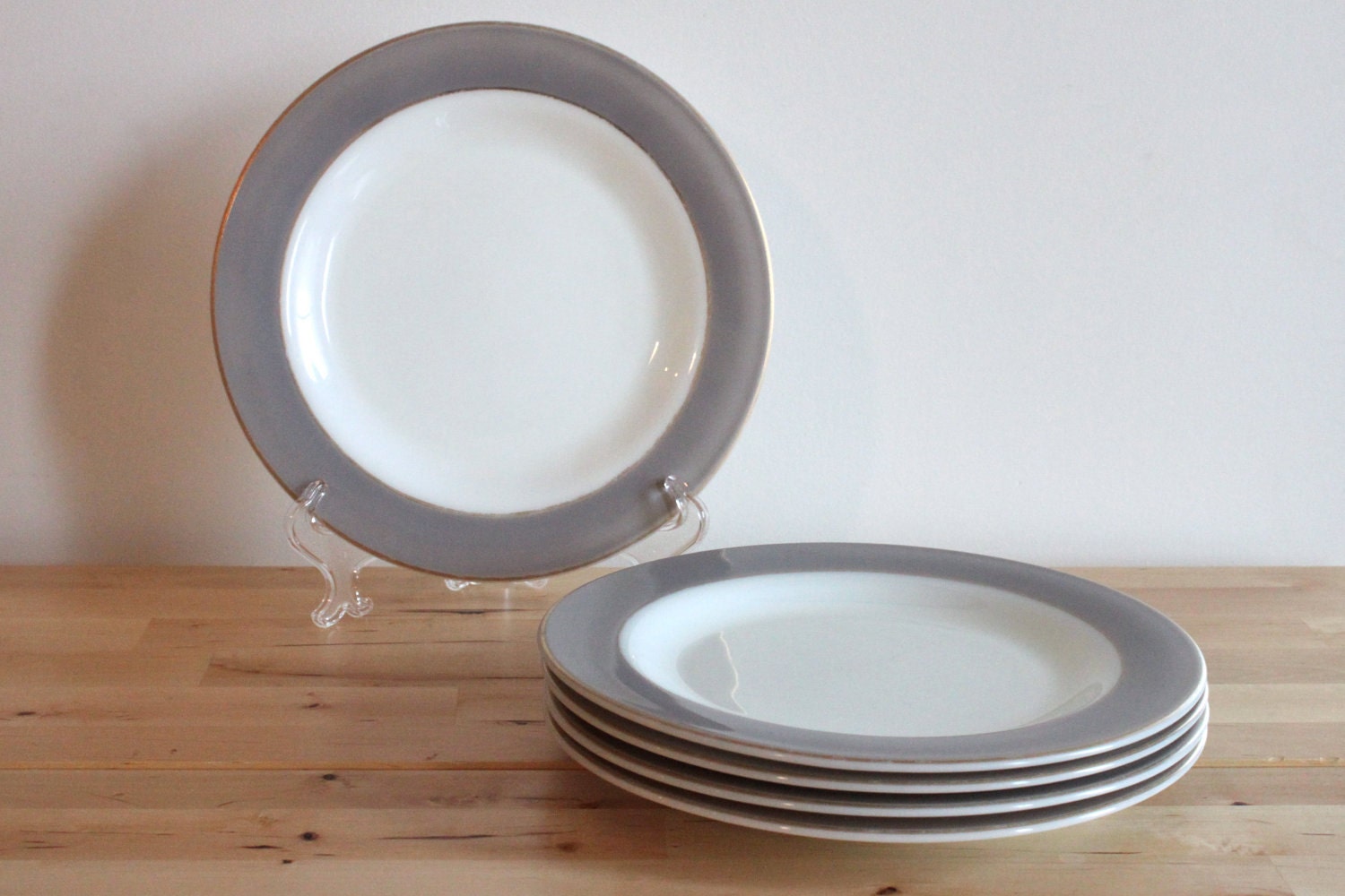 Pyrex Dinner Plates in Dove Grey Mid Century