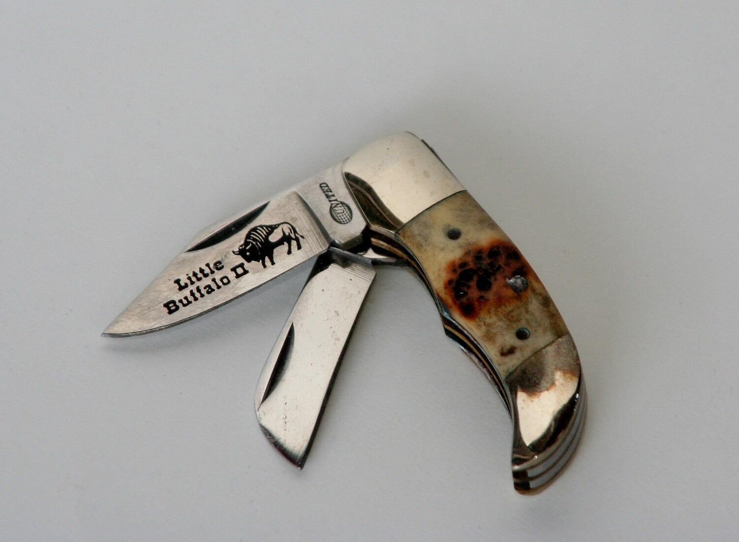 United Cutlery Little Buffalo II Folding Knife UC402