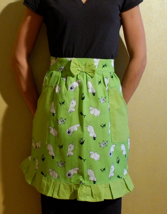 Items similar to Apron on Etsy